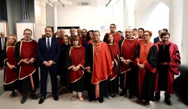 Η Α.Ε. Προέδρος της Ελληνικής Δημοκρατίας, Κατερίνα Σακελλαροπούλου, Επίτιμη Διδάκτορας της Σχολής Κοινωνικών Επιστημών και Επιστημών της Αγωγής του Π.Κ.